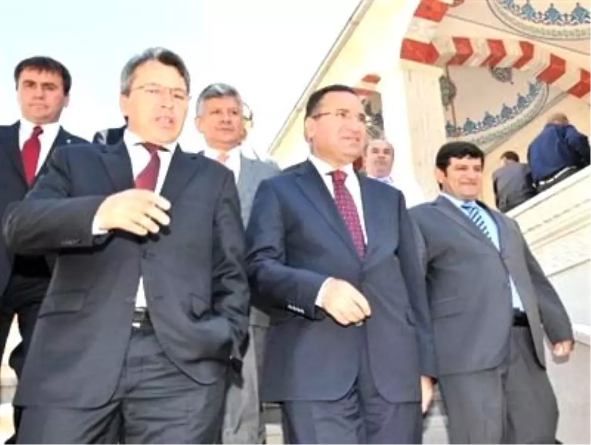 Bozdağ: CHP Bizi Taklit Etmeye Başladı