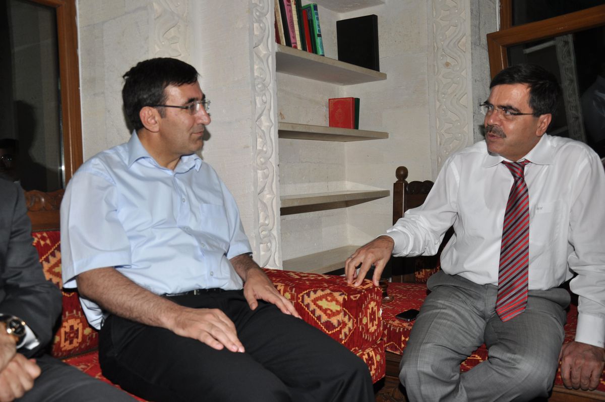 Burdur Valiliğine Atanan Vali Yılmaz\'a İlk Tebrik Bakan Yılmaz\'dan
