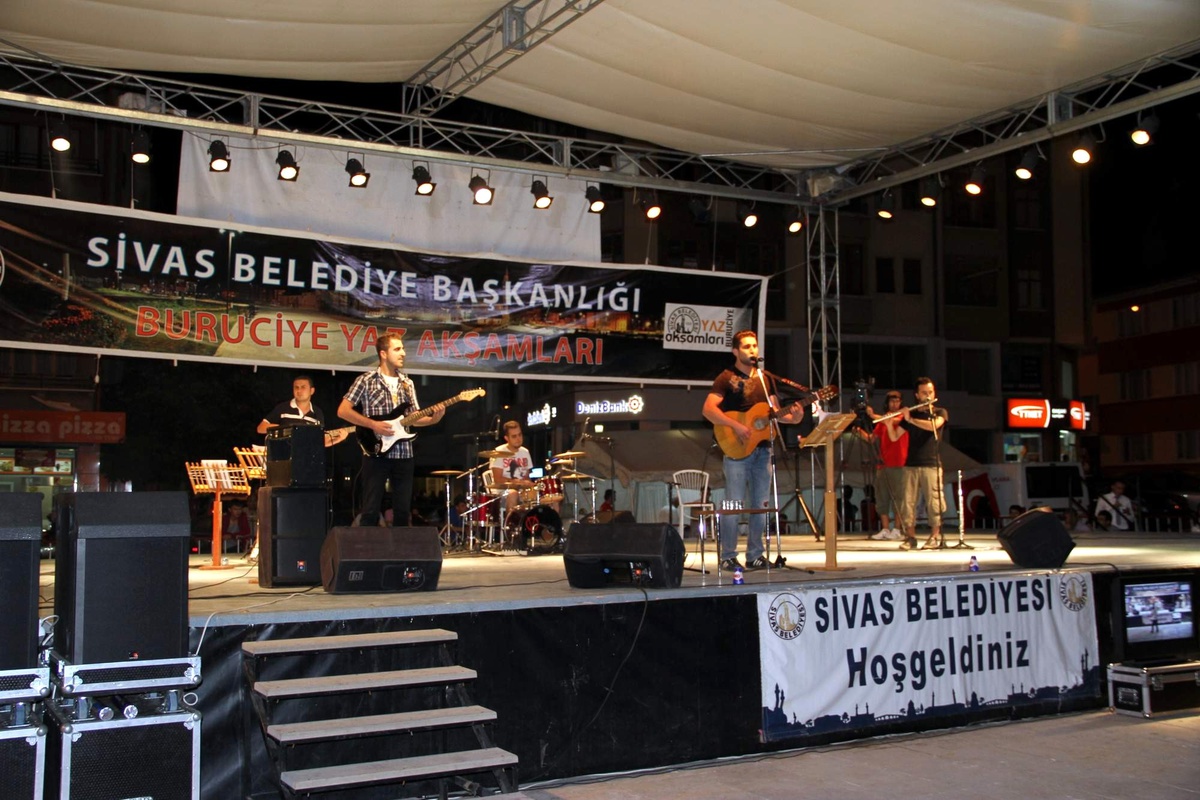 Buruciye Yaz Akşamlarında Rock Konseri