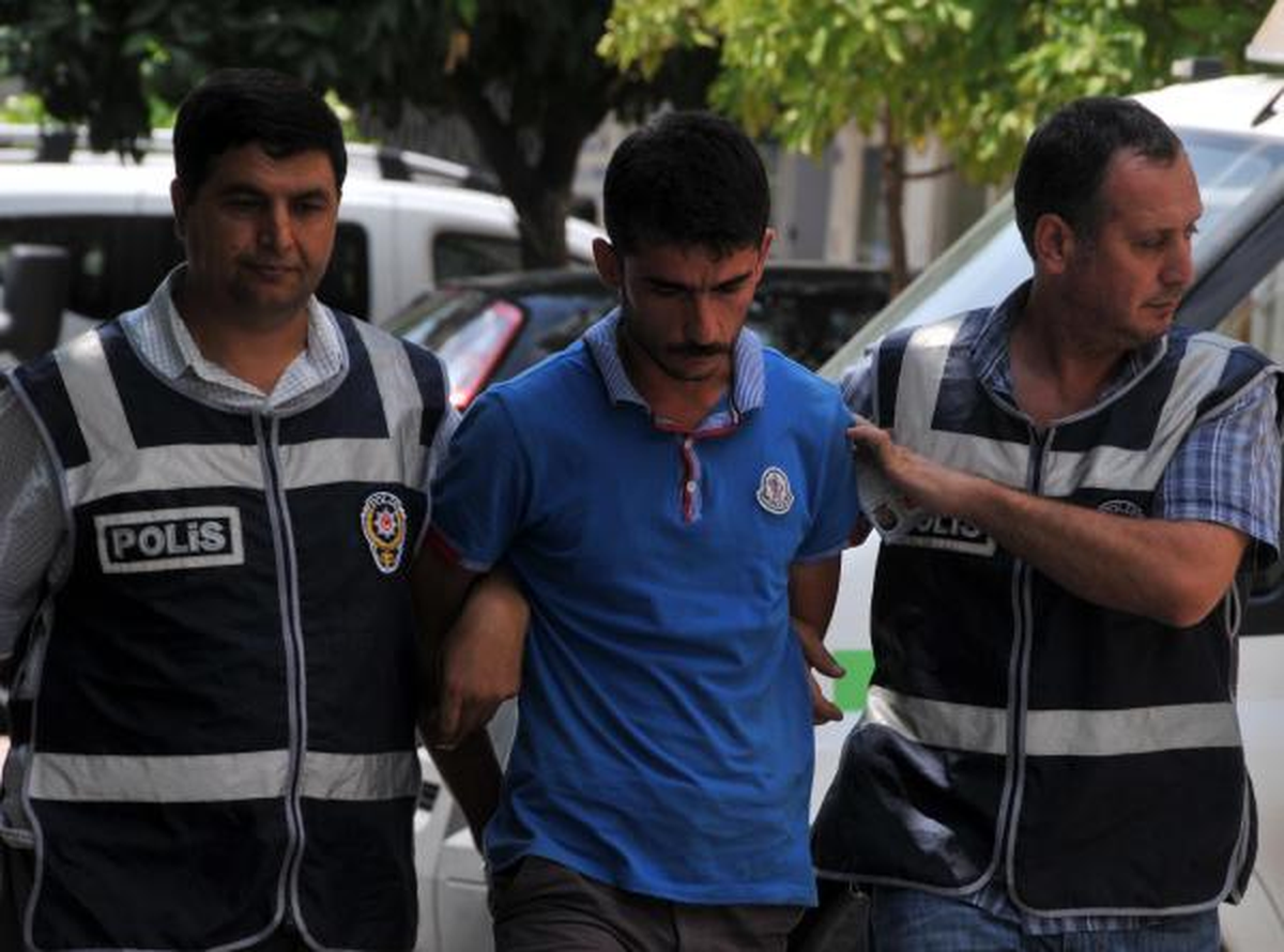 Çaldığı Kredi Kartından Çektiği Parayla Tatil Yapan Şüpheli Yakalandı