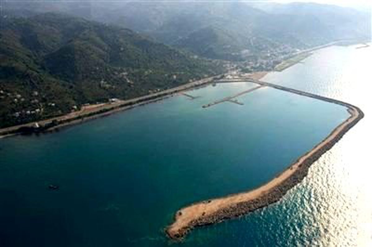 Denize Havaalanında \'Bakan Bileti\' Telaşı