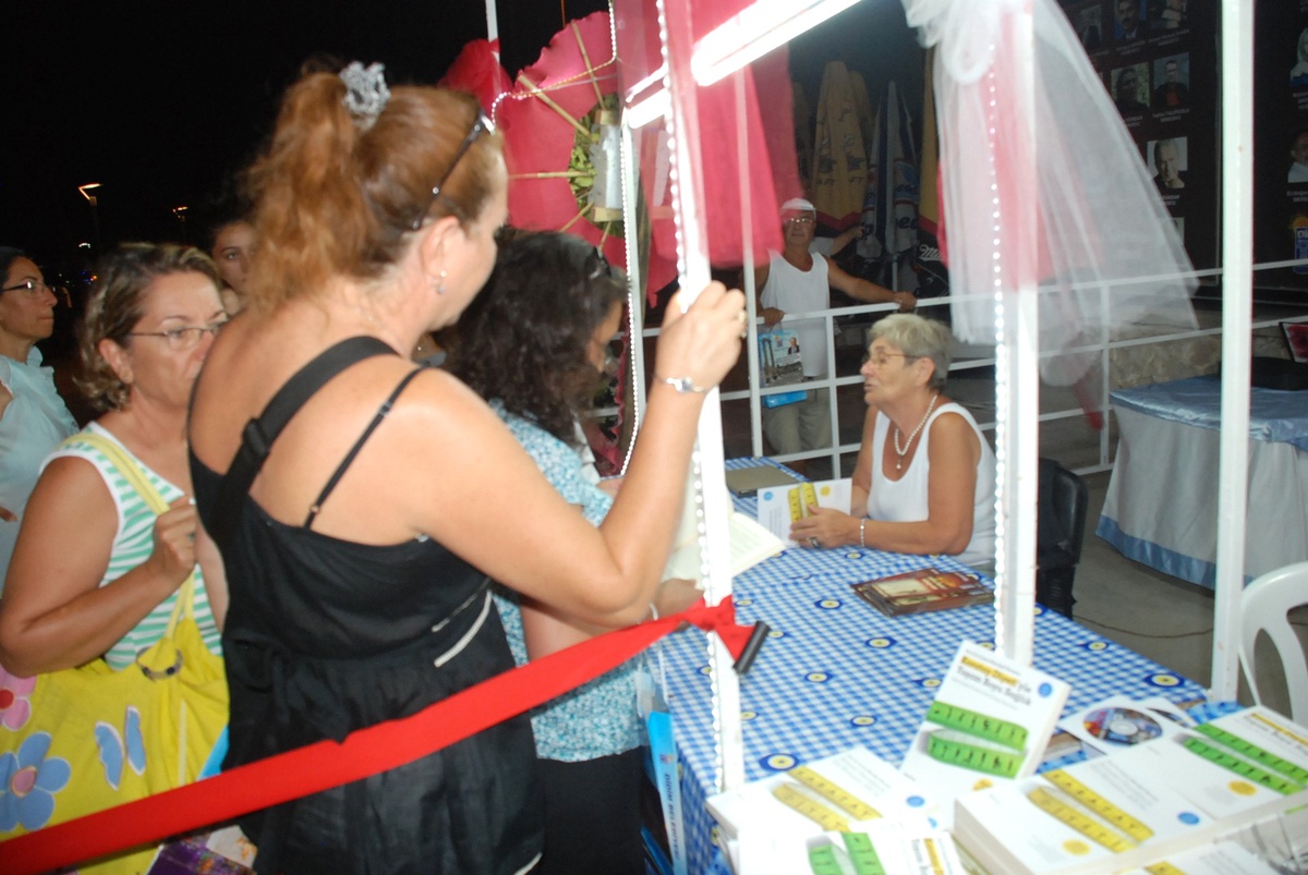 Diyet Uzmanı Karatay Yazarlar Festivalinde Okurlarıyla Buluştu