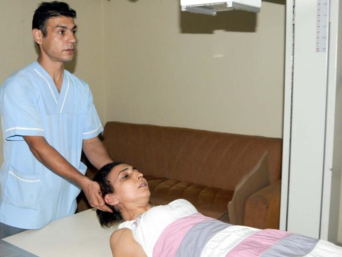 Evine Bırakmak İçin Otomobillerine Aldıkları Kadını Dövüp, Parasını Gasp Ettiler