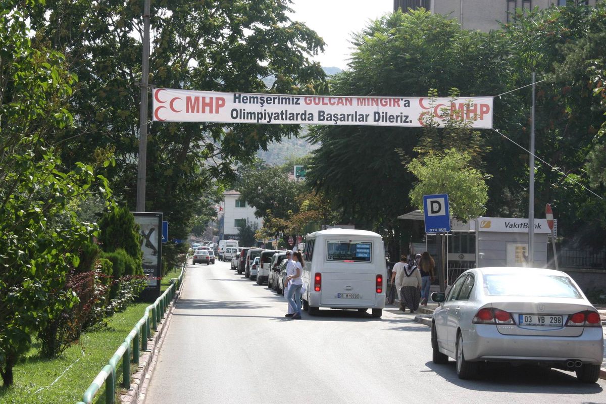 Gülcan\'a Afyonkarahisarlı\'dan Destek