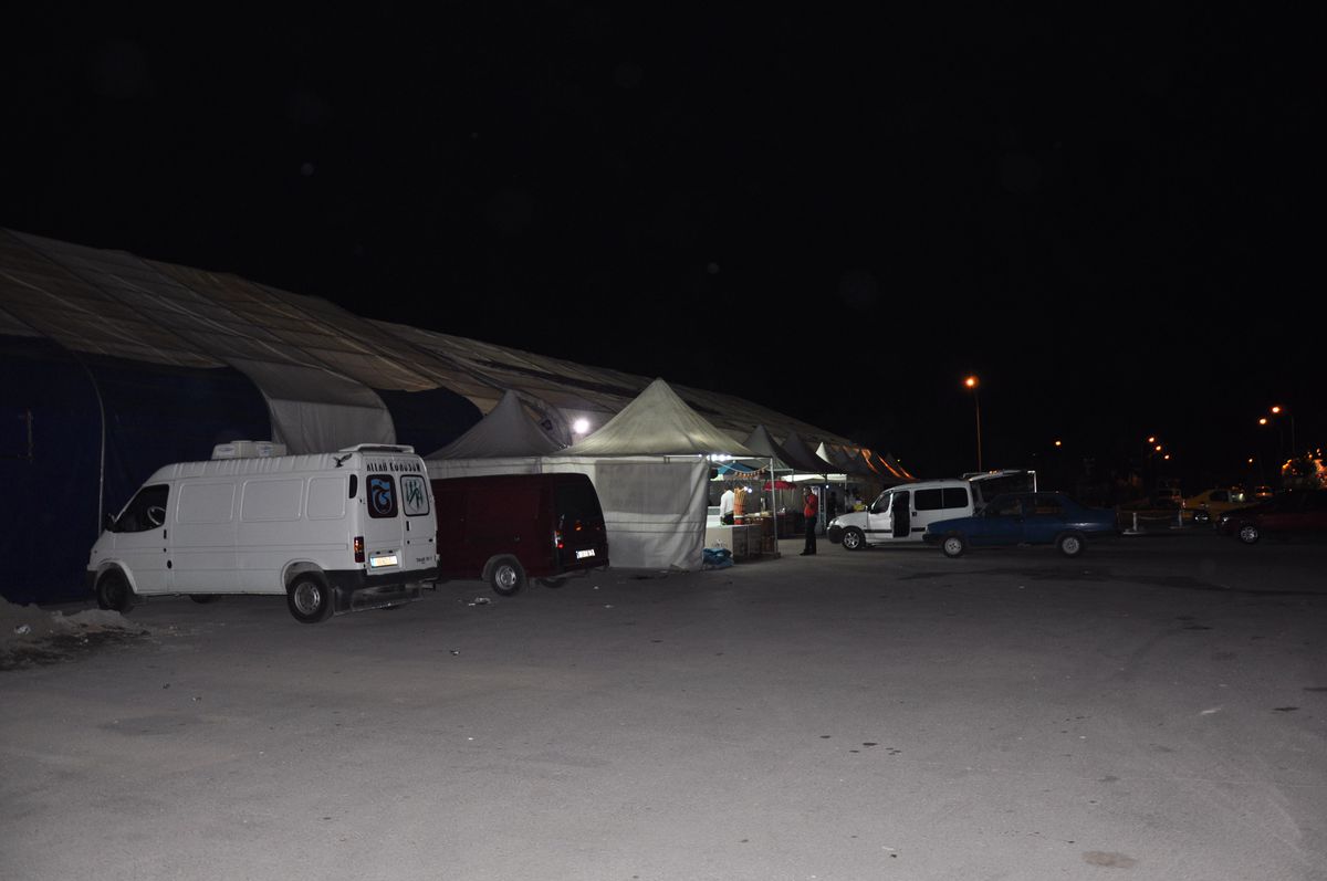 İstasyon Meydanı\'ndaki Çadırlar Kaldırıldı
