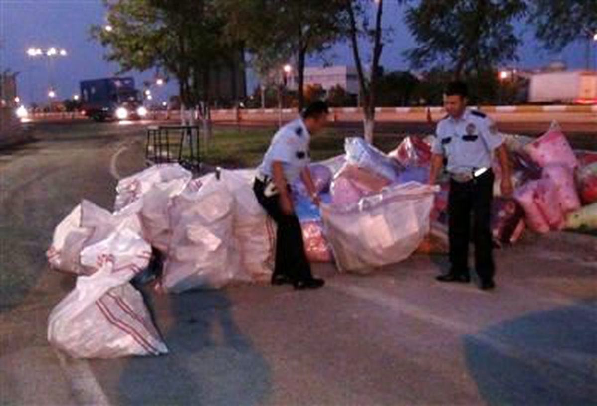 Kamyonetten 9 Bin Paket Kaçak Sigara