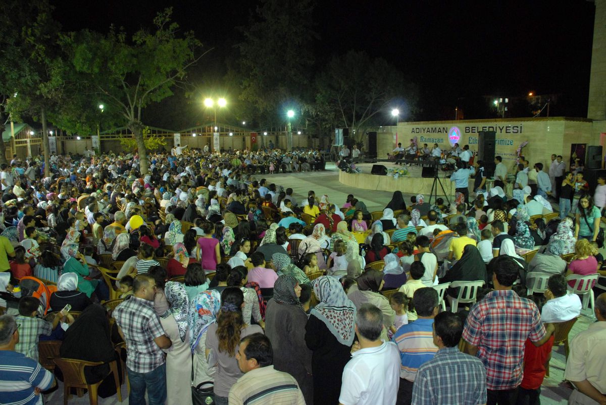 Kazım Çiriş İzleyenlerini Coşturdu