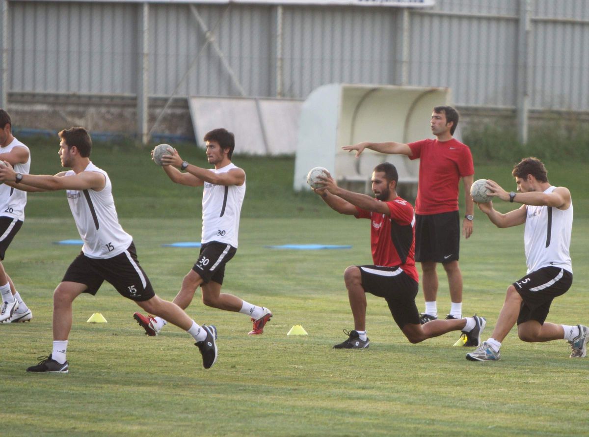 Manisaspor\'da Hazırlıklar Devam Ediyor
