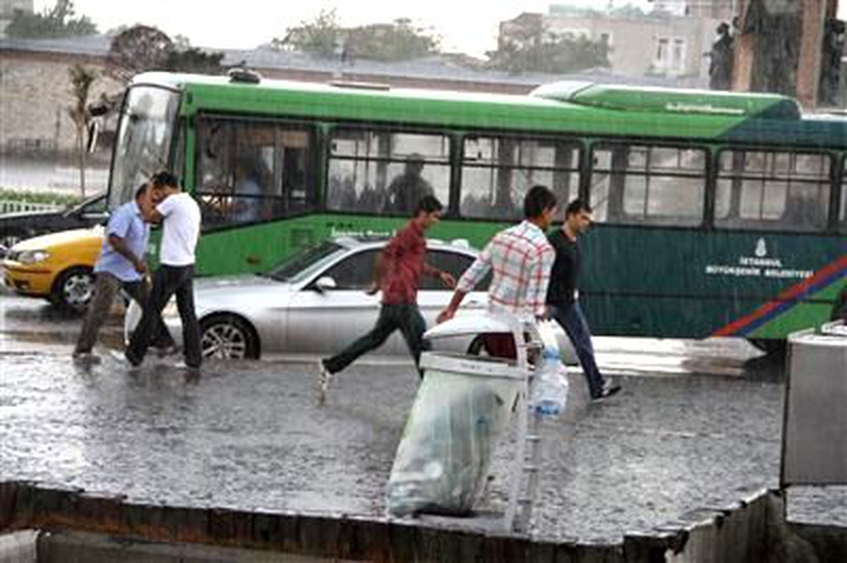 Meteorolojiden Sağanak Yağış Uyarısı