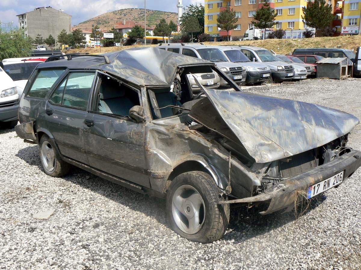 Otomobil Takla Attı: 1 Yaralı