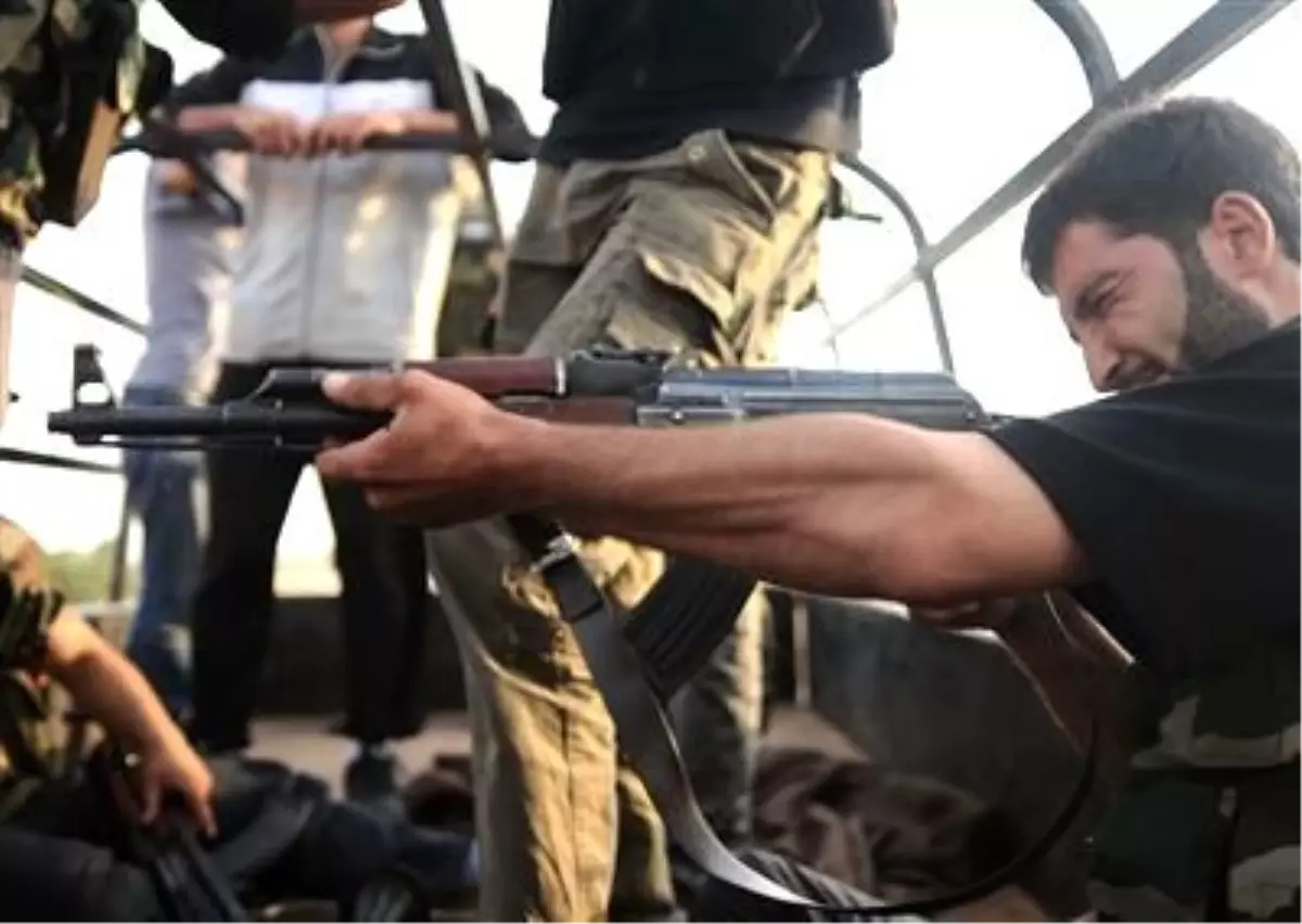 Siyasi Gümrük Müdürü Esir Düştü