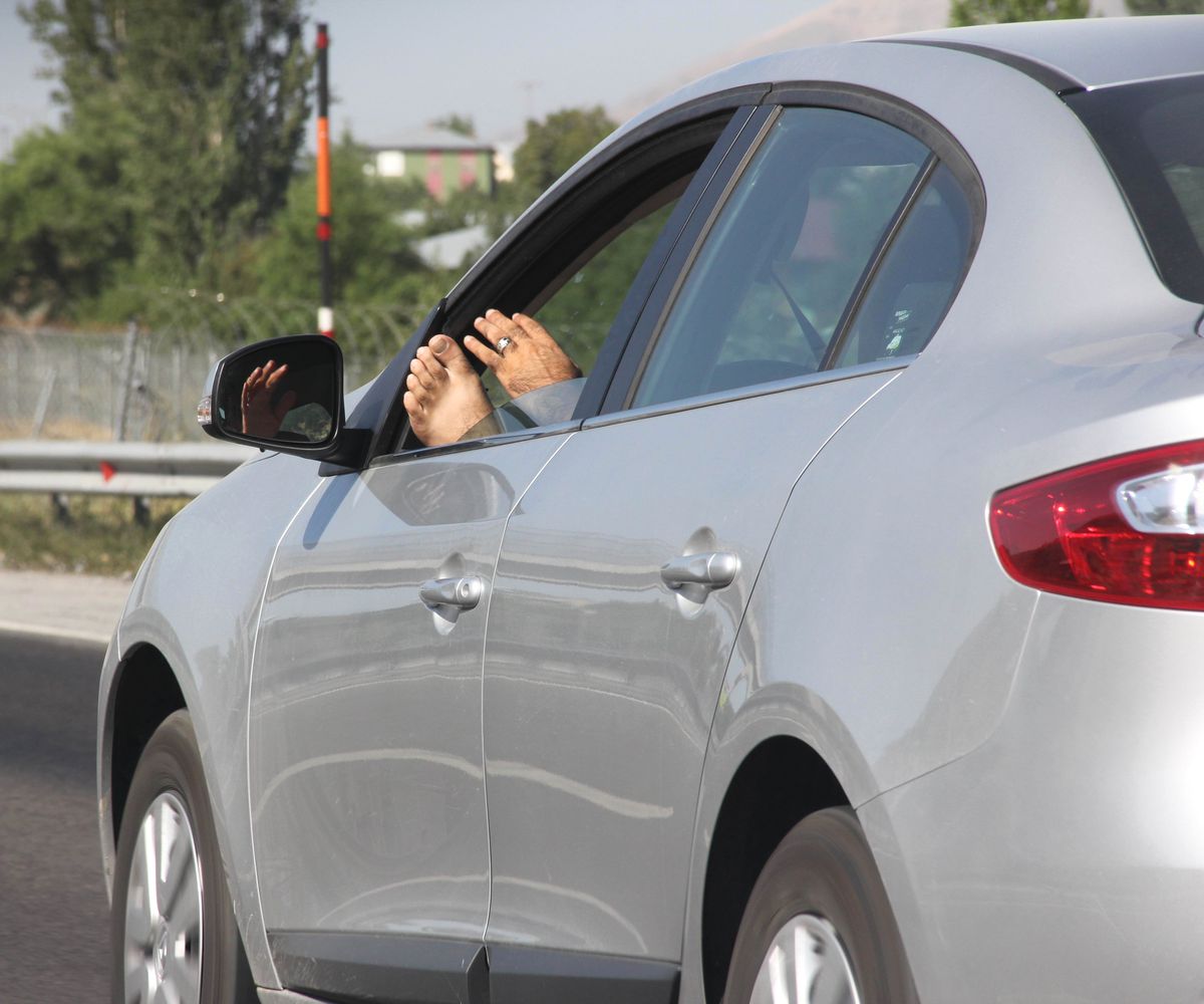 "Trafik Canavarı" Objektiflere Yakalandı