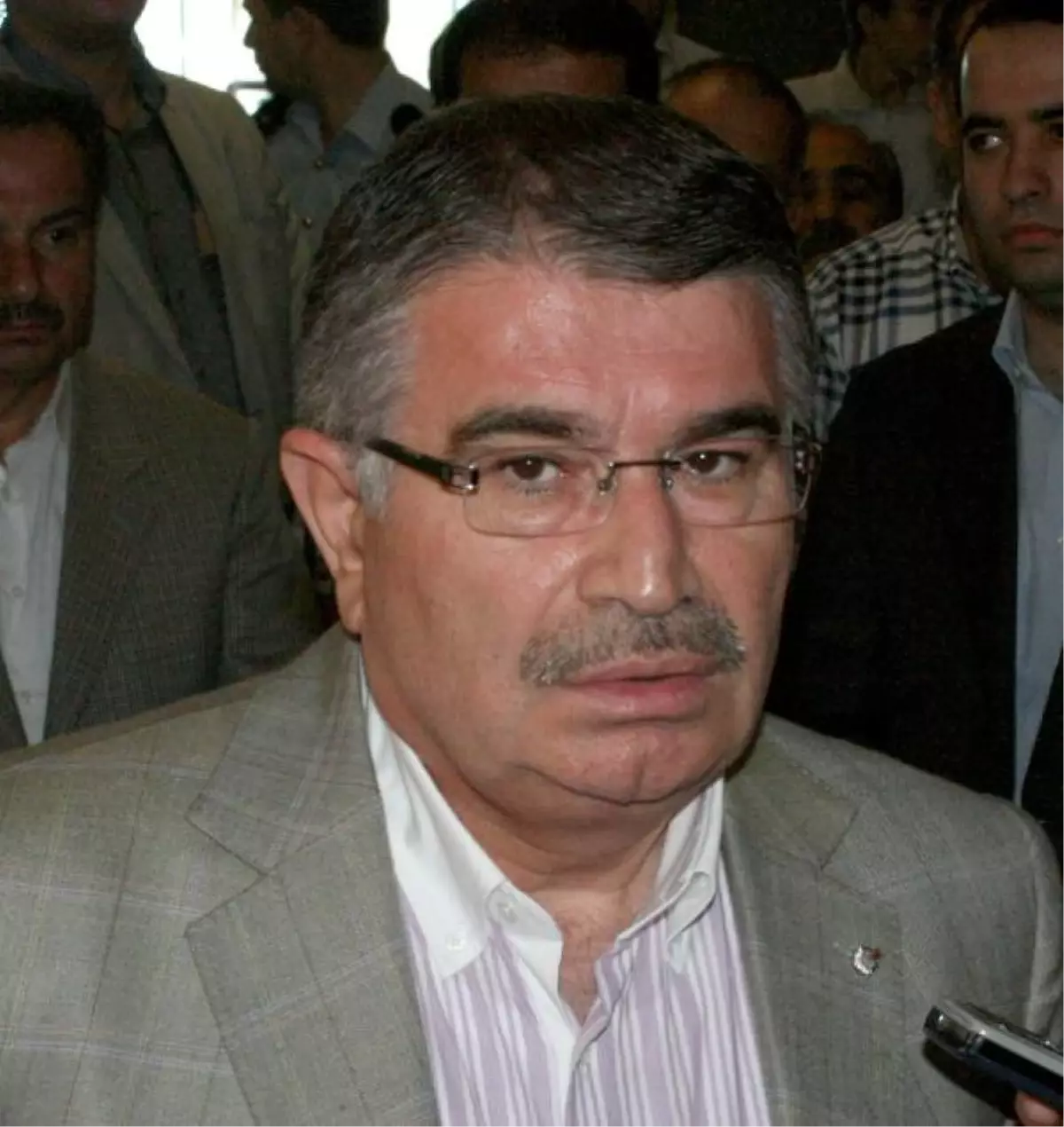 Bakan Şahin, "2\'si Kadın 14 Terörist Öldürüldü"