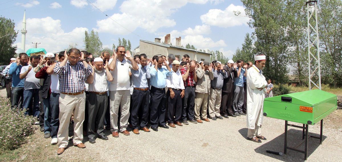 Başkan Cengiz\'in Halası Vefat Etti