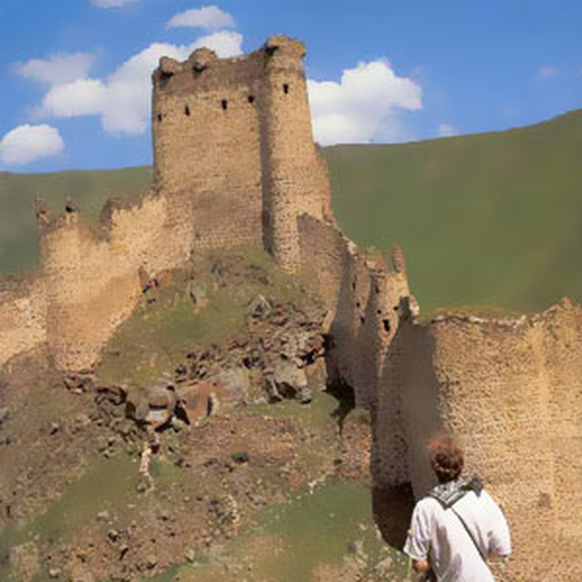 Bitlis Kalesi Kazı Ekibine Ev Tahsis Edildi