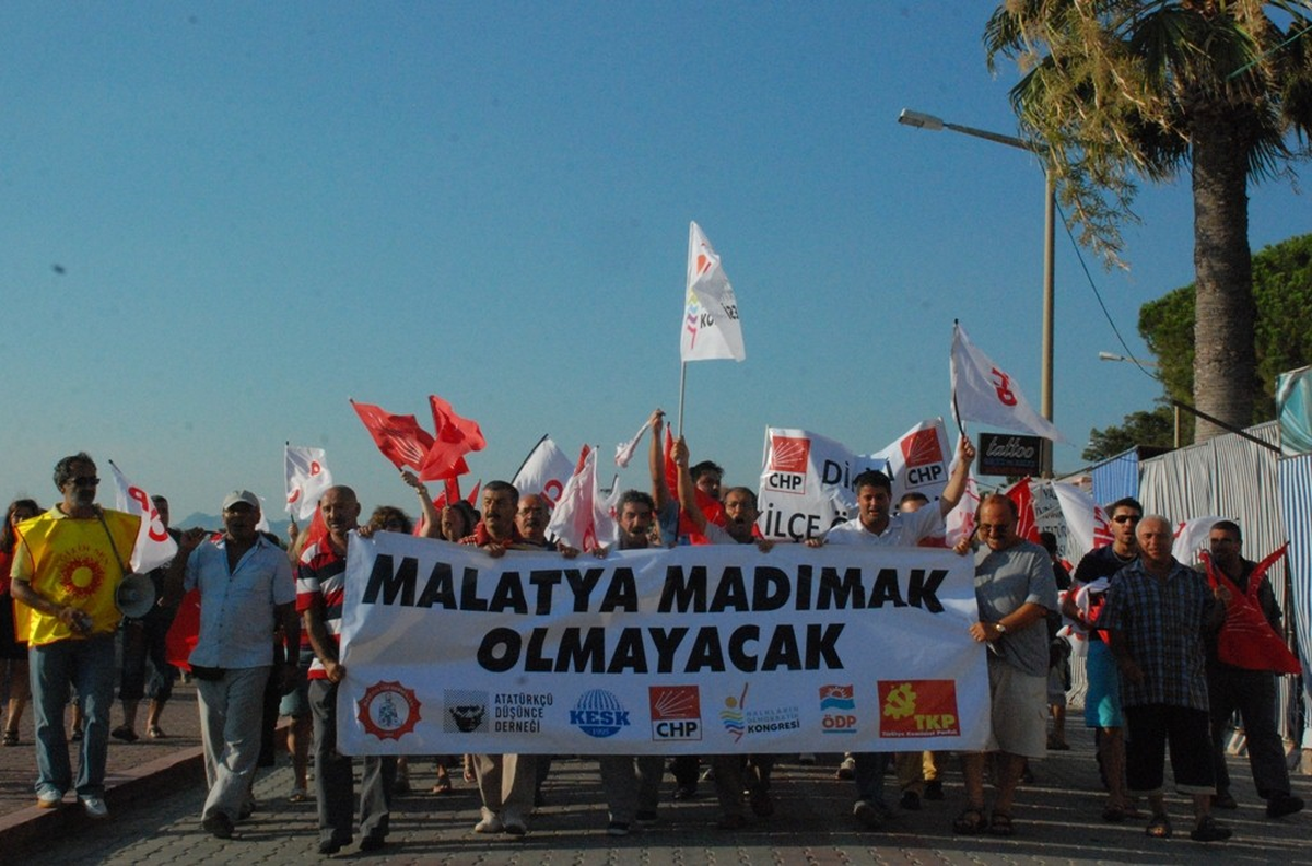 Dikili\'de \'Malatya\' Protestosu