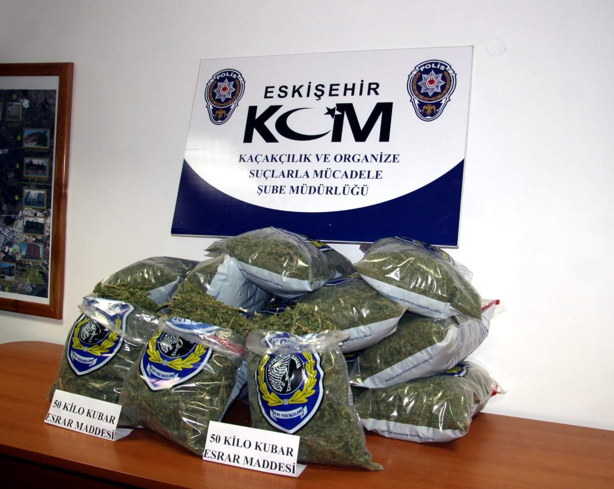 Eskişehir\'de 50 Kilo Kubar Esrar Maddesi Ele Geçirildi