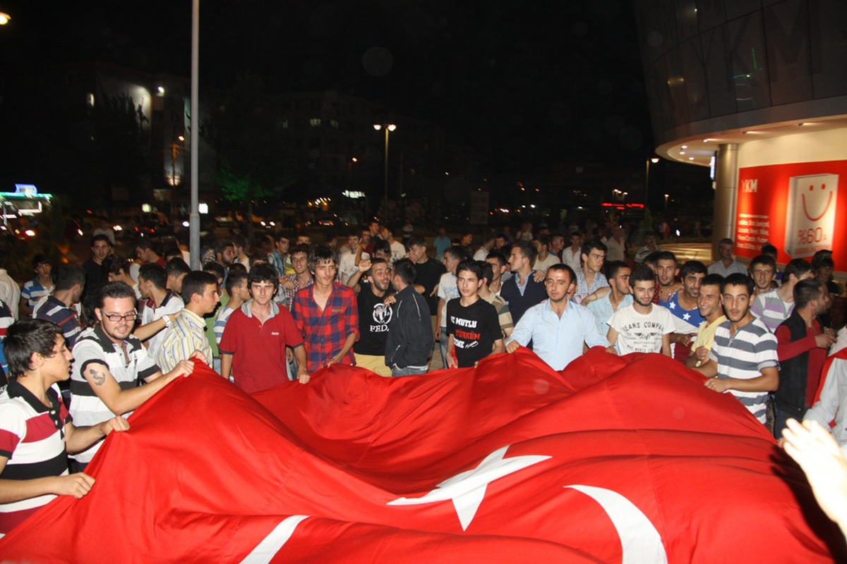 Teröre Lanet Yürüyüşüne Emniyet İzin Vermedi