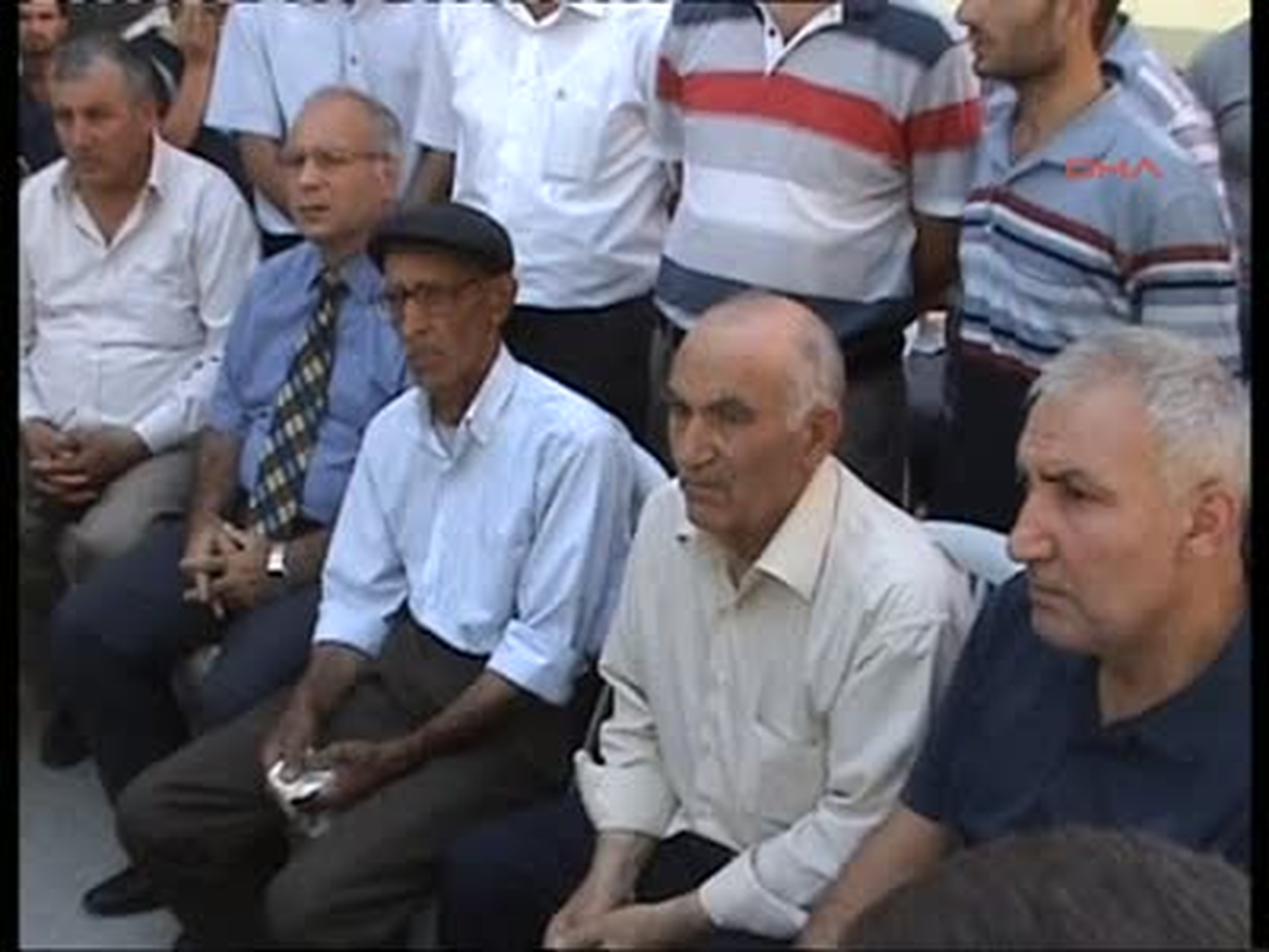 Malatya3şehit Uzman Çavuş Kurak\'ın Malatya\'daki Evinde Yas