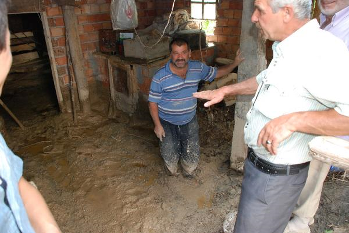 Osmancık Dolu ve Yağmura Teslim