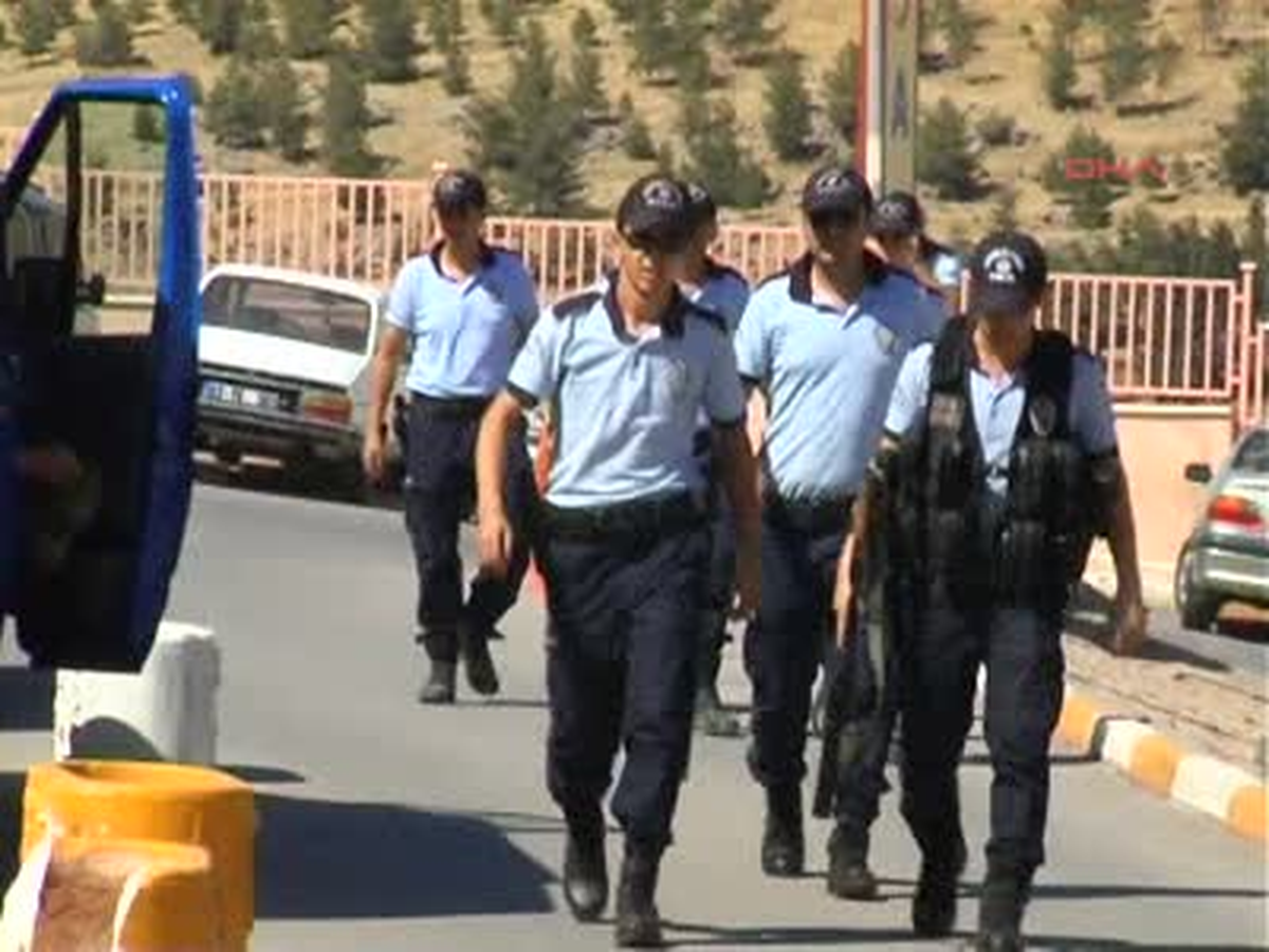 Şanlıurfa\'da, Aranan 3 Şüpheli Yakalandı