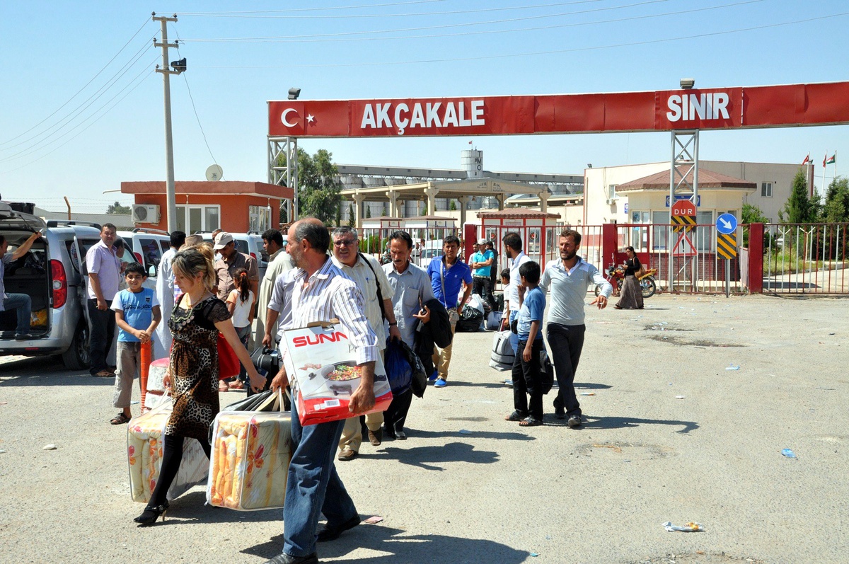 Savaştan Kaçan Suriyeliler Akrabalarının Yanına Geliyor
