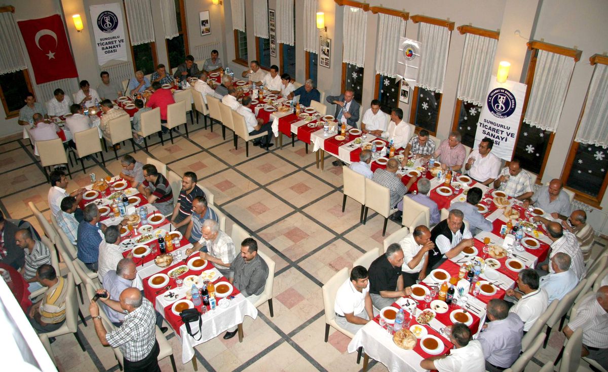 Sungurlu Tso\'dan Geleneklsel İftar Yemeği