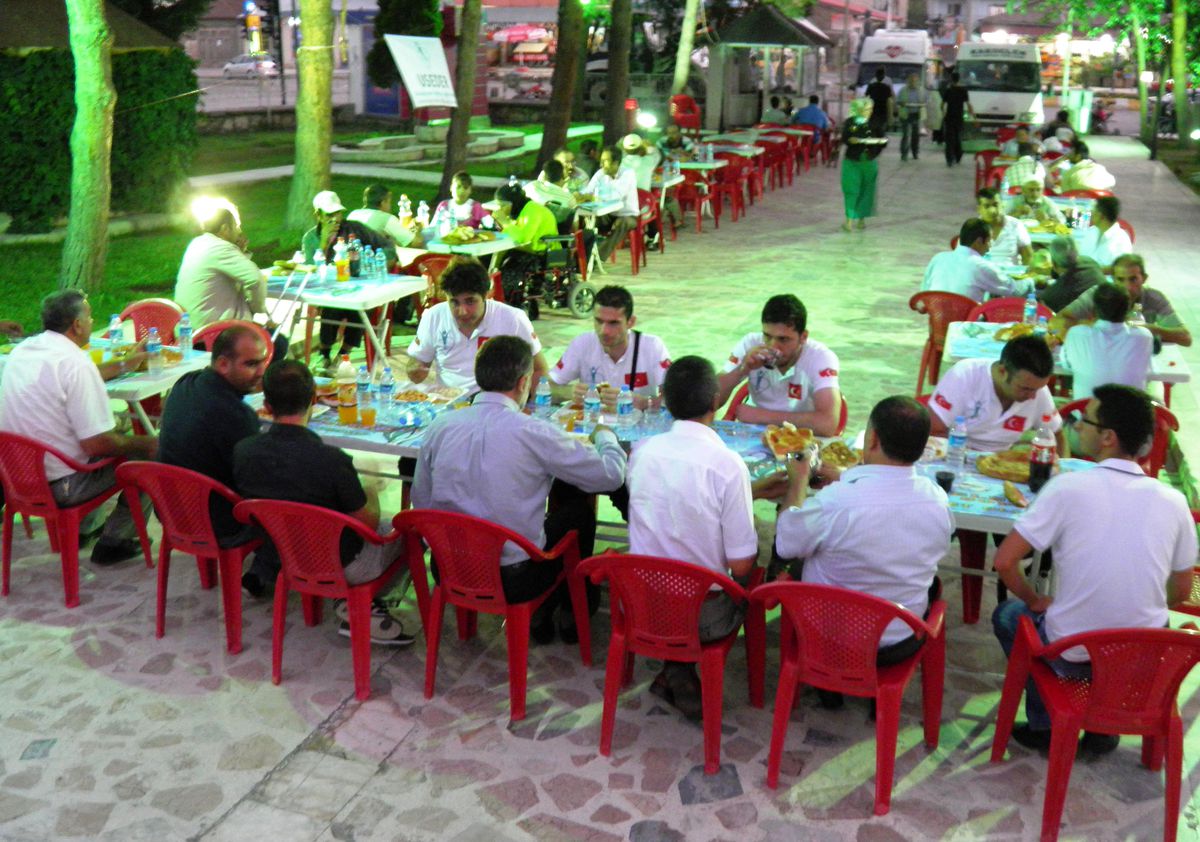 Van\'da Yaraları Sarmaya Devam Ediyorlar
