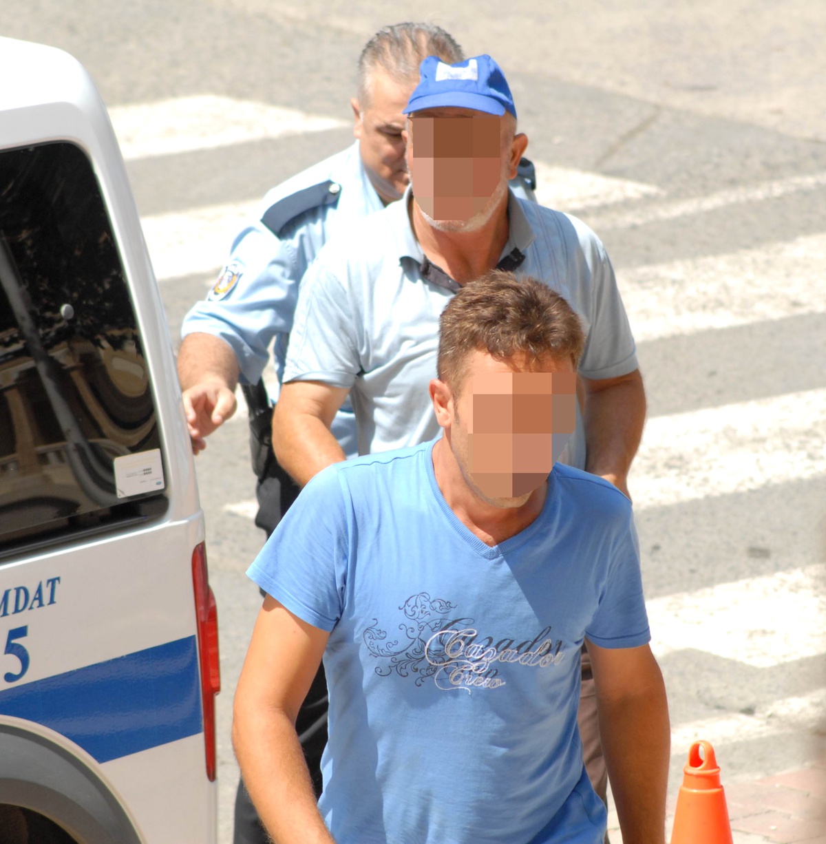 Yol Çalışmasında Buldukları Kabloyu Alınca Gözaltına Alındılar