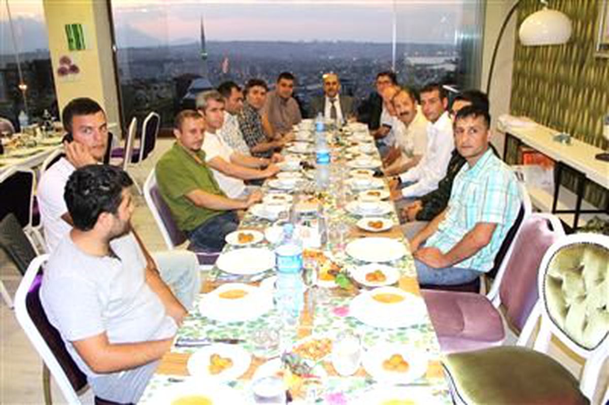 100 Kombine Bilet Alıp Taraftara Bağışladı