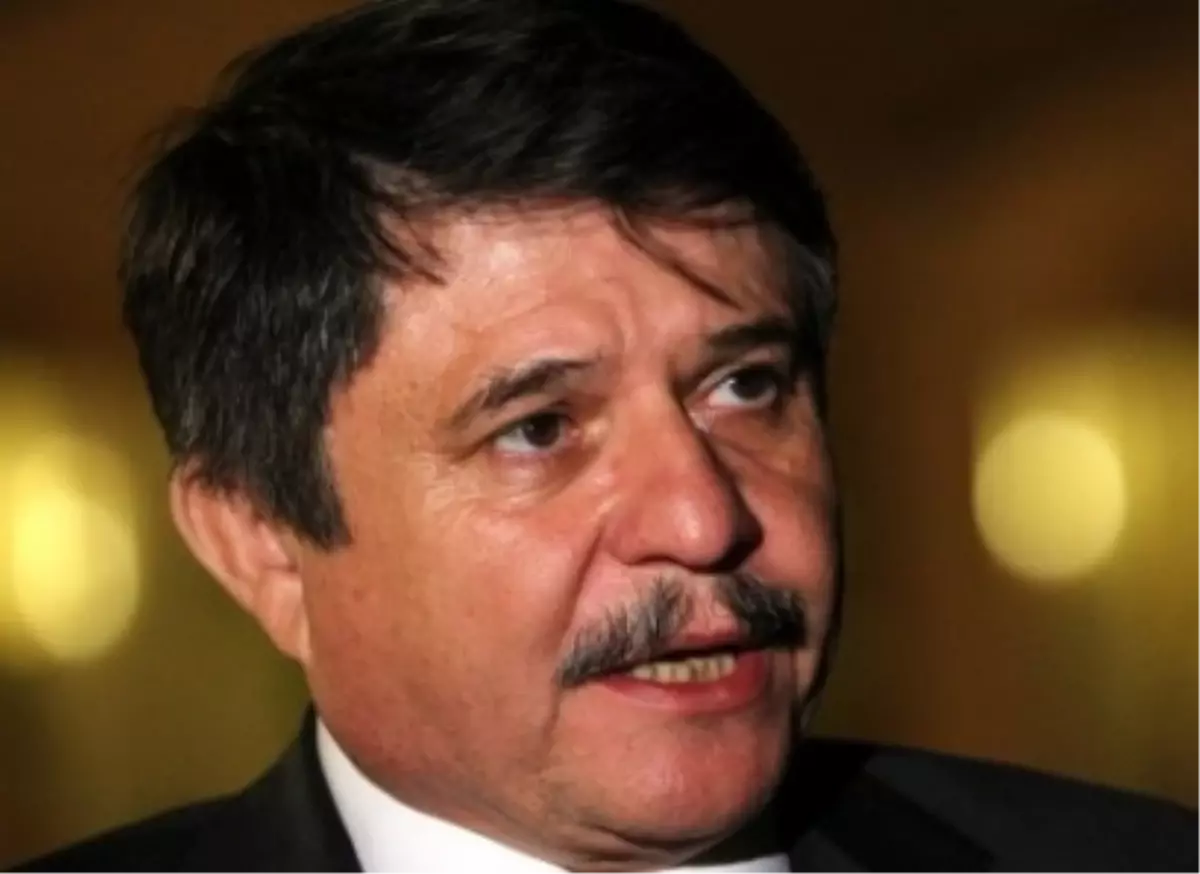 AK Parti Genel Başkan Yardımcısı Tanrıverdi, Afyonkarahisar\'da."Ak Parti Olarak Kimliği, Rengi...