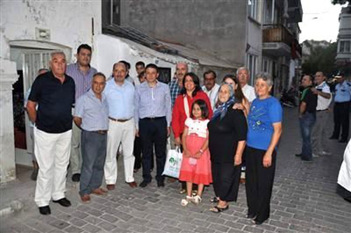 AK Parti İzmir Milletvekili Dağ, Foça\'da İftara Katıldı