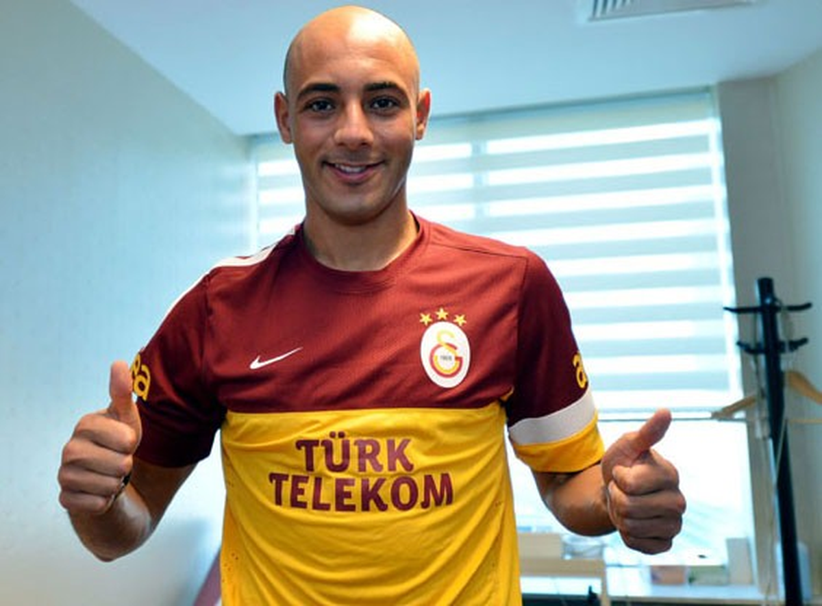 Amrabat Sağlık Kontrolünden Geçti