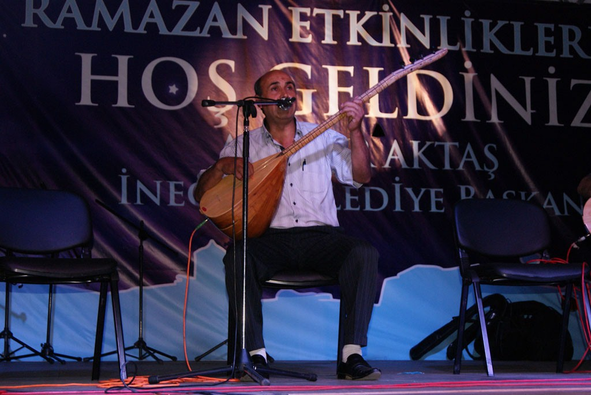 Aşıklar Ramazan Sokağında Atıştı