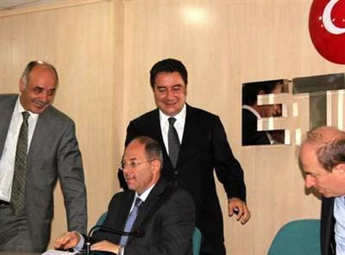 Babaca: Öğretmenlere Performans Sistemi Getirilmeli