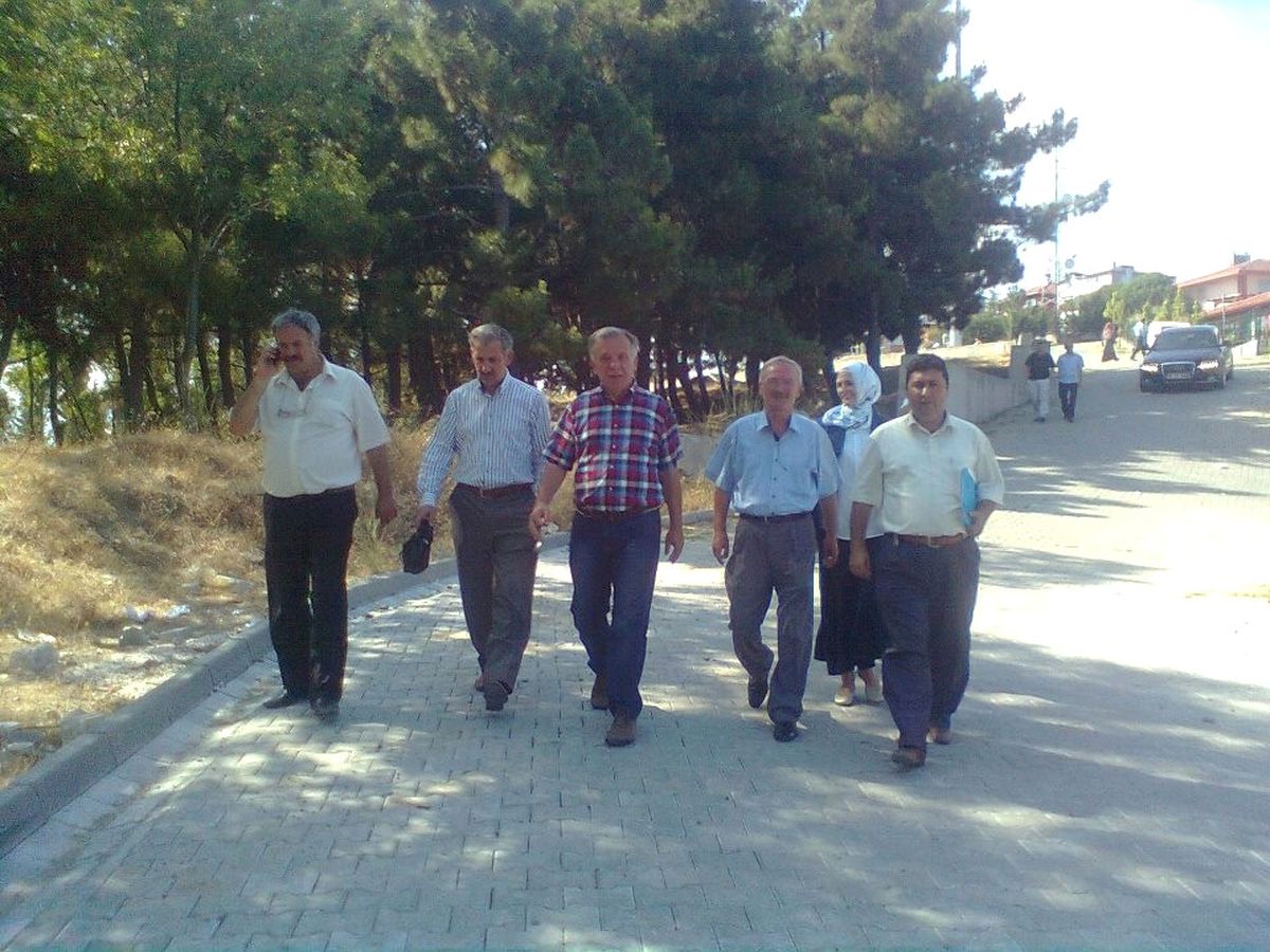 Başkan Koçal Bayraktepelilerin Problemlerini Dinledi