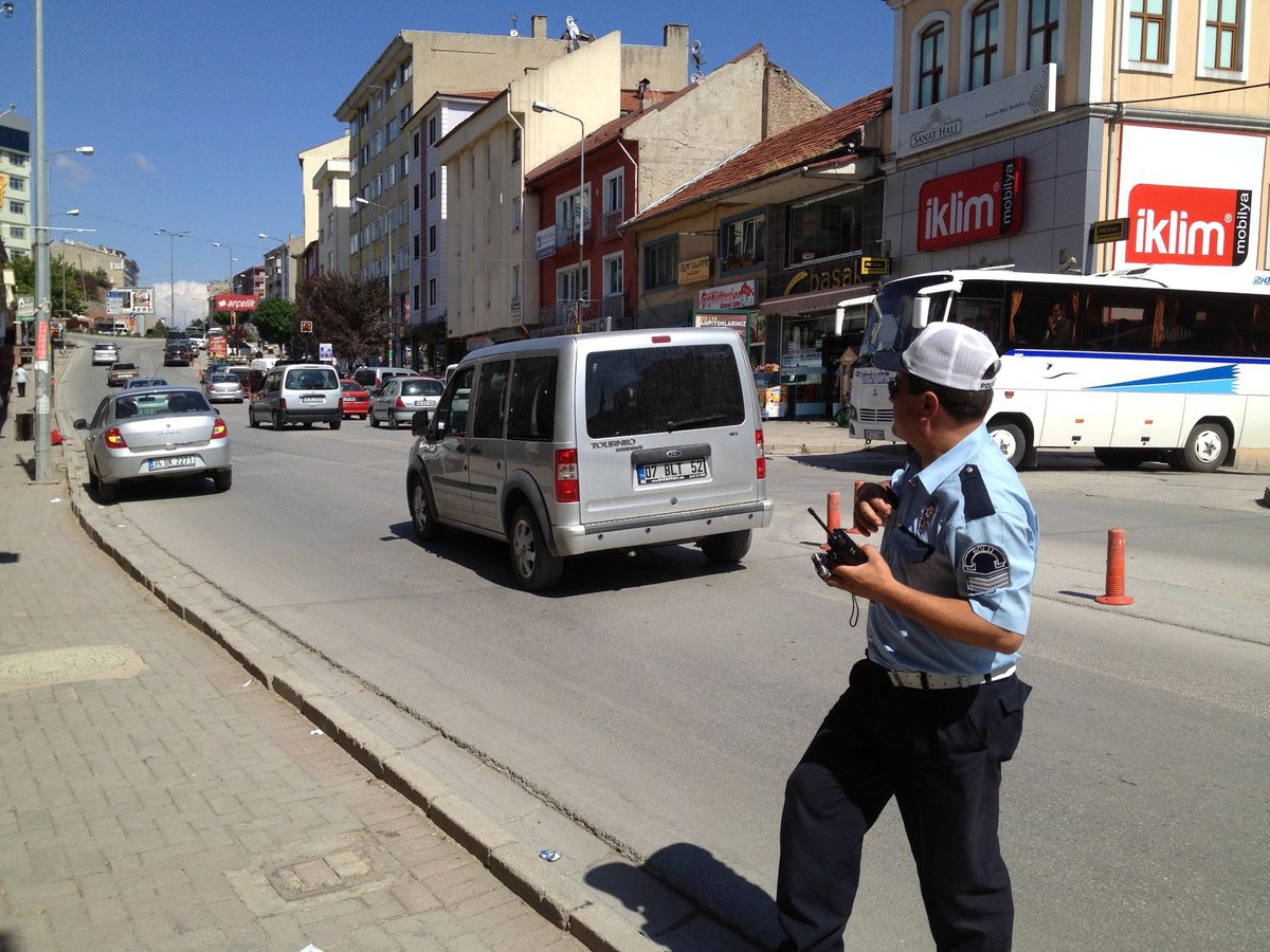 Bolu\'da Trafik Polisleri Göz Açtırmıyor