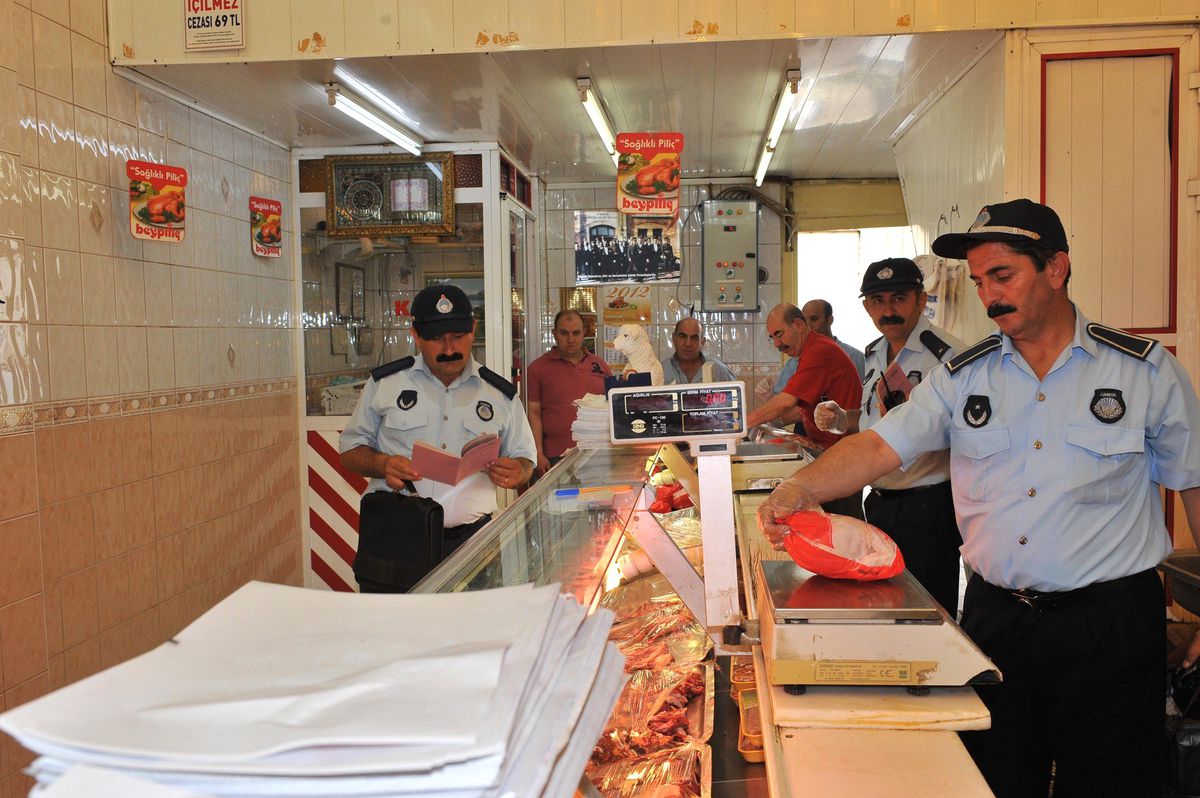 Büyükşehir Belediyesi\'nden Ulus Yeni Halde Ramazan Denetimi