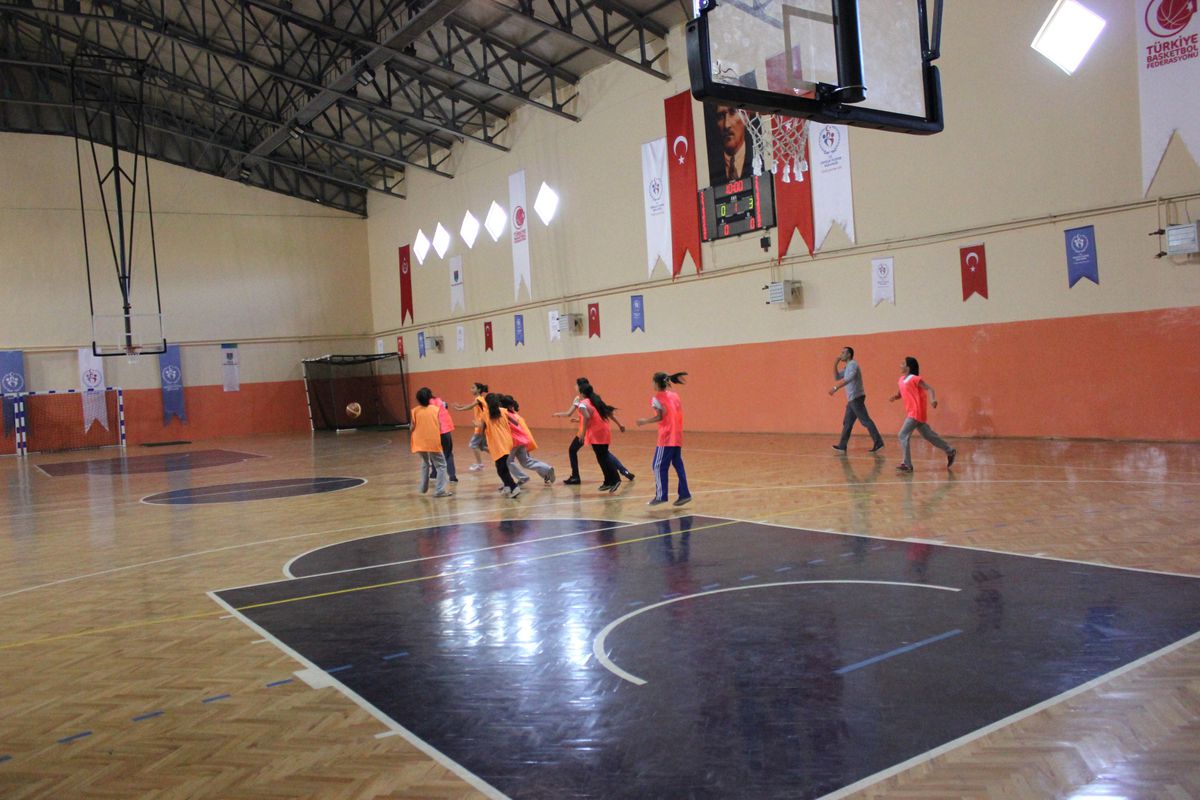 Camiler Arası Basketbol Turnuvası