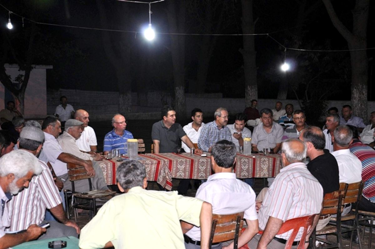 CHP\'li Baydar Köylünün İftar Sofrasına Konuk Oldu