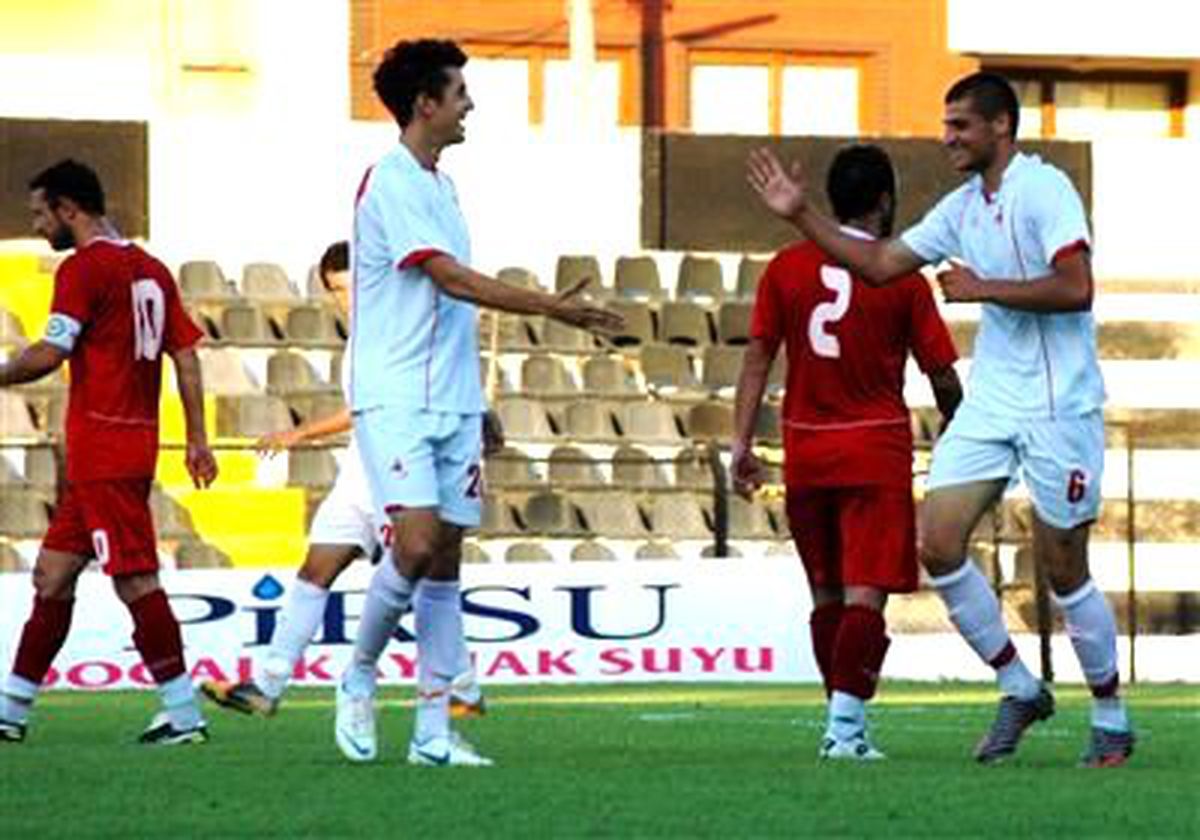 Denizli Belediyespor\'da Gençlere Tam Not