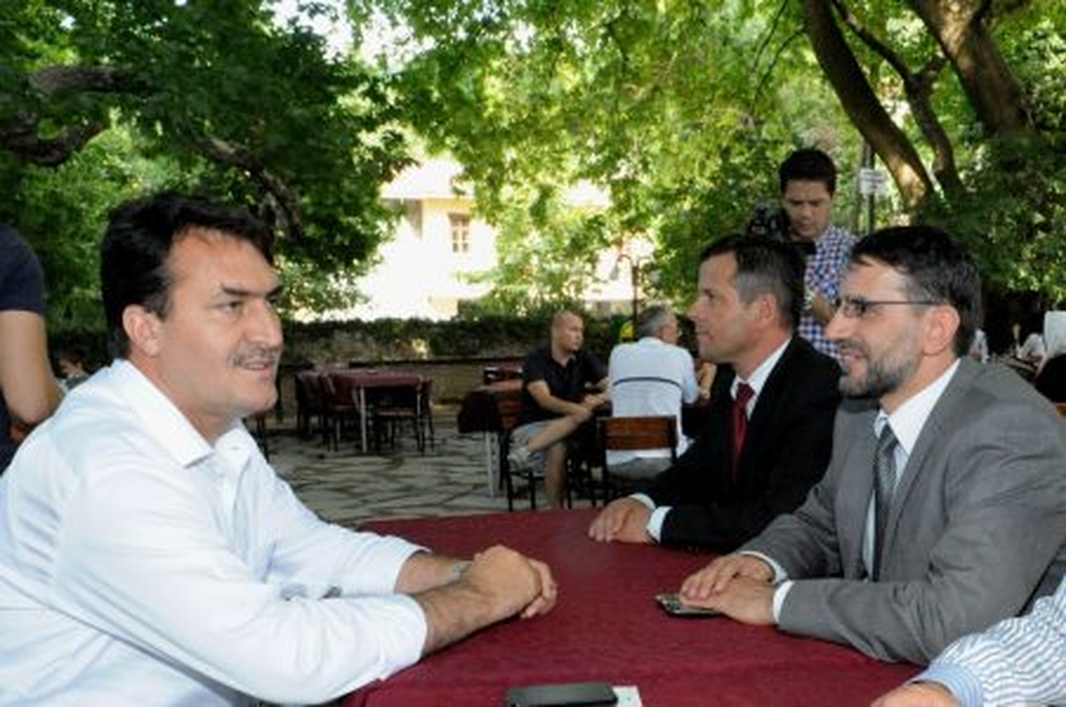 Dündar\'ın Hizmetleri Unutulmaz