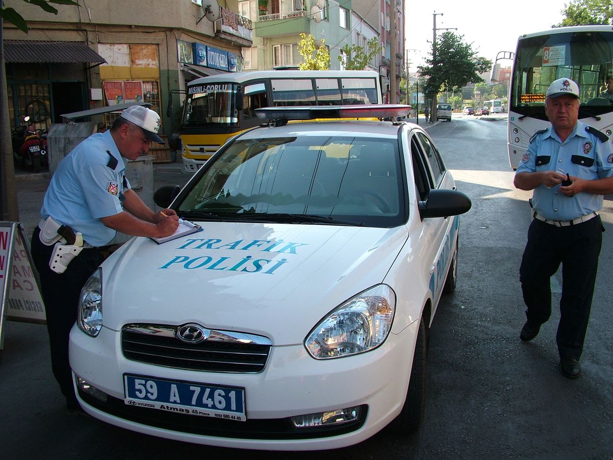 Gereksiz Bekleme Yapan Minibüslere Ceza