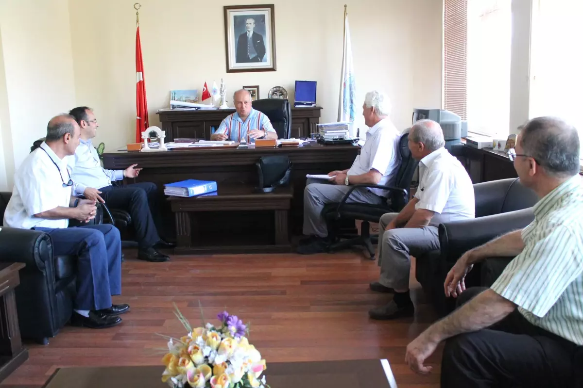 Güzel Sanatlar Lisesi İçin Toplanan İmzalar Kaymakam Boyacı'ya Teslim Edildi