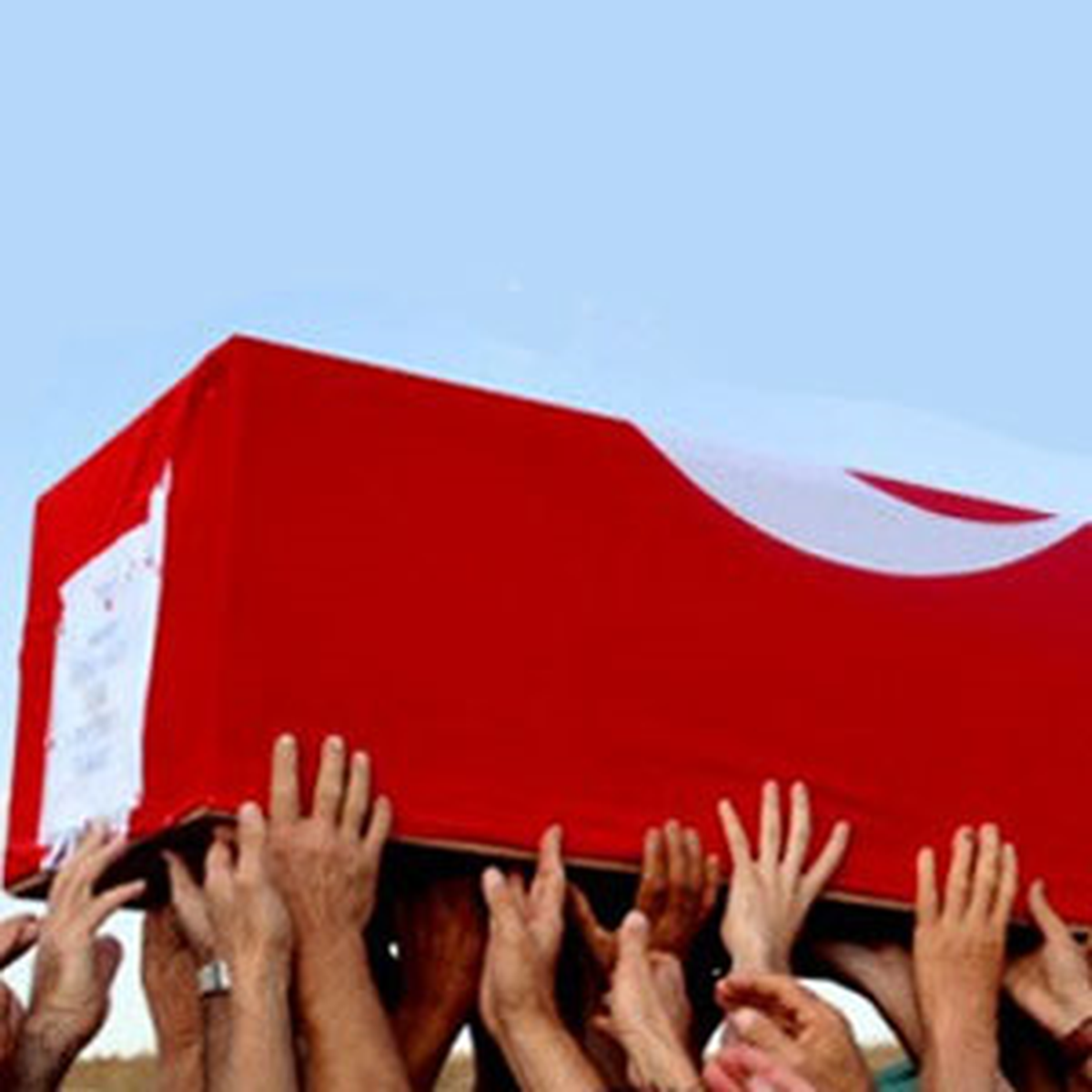 Hakkari\'de Kanlı Pazar: 8 Şehit