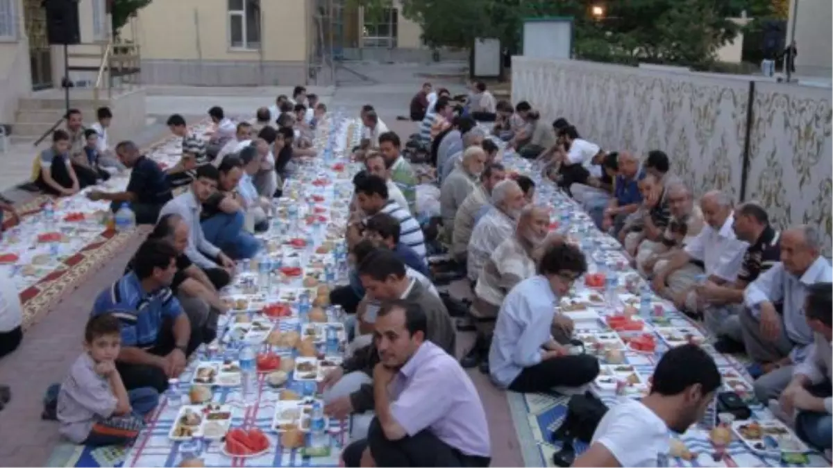 İftar Azık Karıştırma Şenliği
