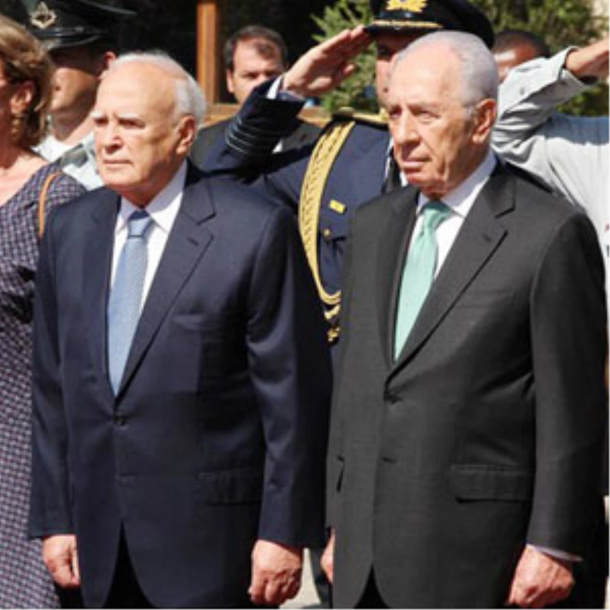 İsrail Cumhurbaşkanı, Mevkidaşı Papulyas ile Görüştü