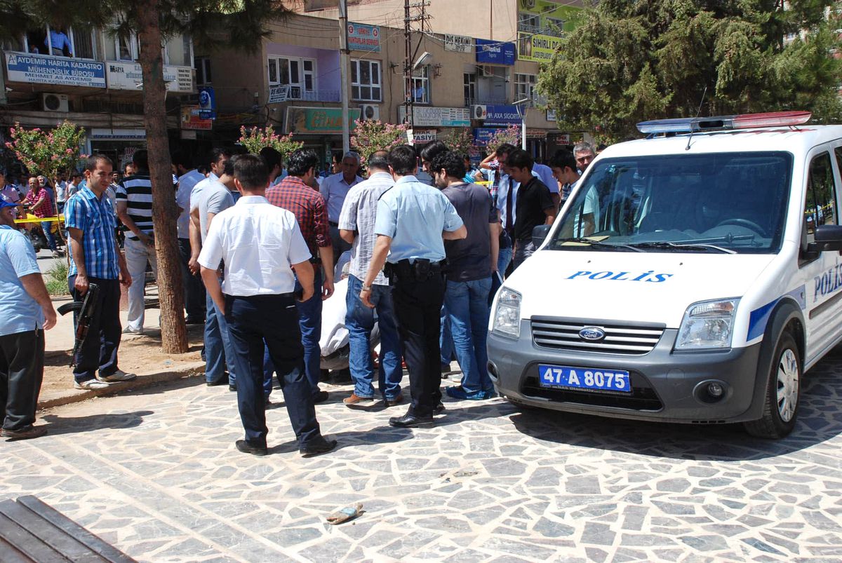 Kızıltepe\'de Silahlı Kavga: 4 Yaralı