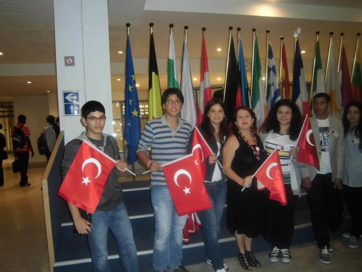 Kuşadalı Gençler AB Gençlik Kampına Katıldı