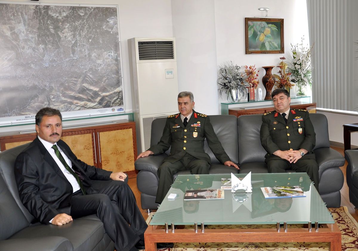 Orgeneral Yörük\'ten Başkan Çakır\'a Veda Ziyareti